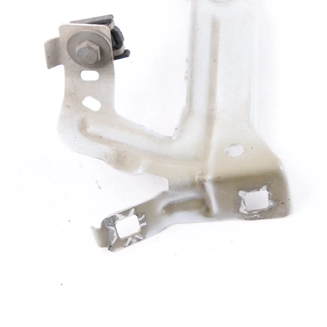 Fender Bracket BMW F80 M3 F82 M4 Mount Front Left N/S Mineral White A96 8055703 to with Part number 8060241 Fender Bracket BMW F80 M3 F82 M4 Mount Front Left N/S Mineral White A96 8055703 - SKU 8060241-MW - Part number 8060241
