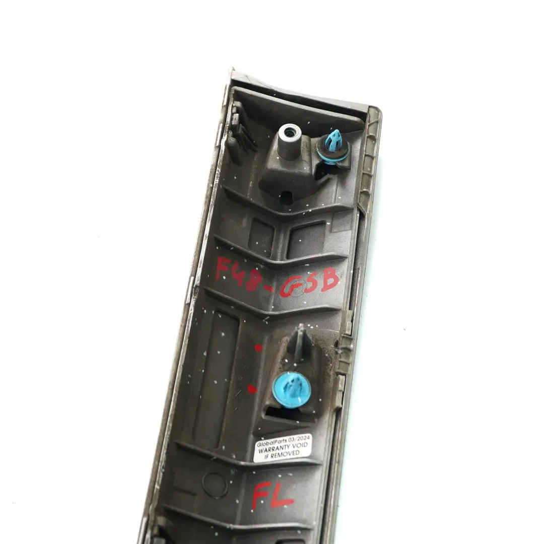 Banda de Puerta Delantera Izquierda M Sport Recubrimiento para BMW X1 F48 con número de pieza 8060271 BMW X1 F48 Banda de Puerta Delantera Izquierda M Sport Recubrimiento - SKU 8060271 - Número de pieza 8060271