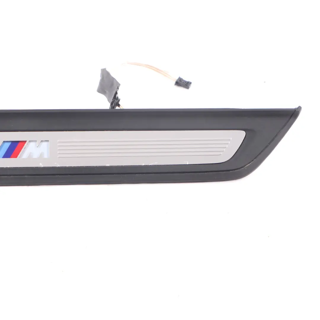 Panel de Entrada iluminado Delantero Izquierdo Derecho para BMW G30 M Sport con número de pieza 8061056 BMW G30 M Sport Panel de Entrada iluminado Delantero Izquierdo Derecho - SKU 8061056 - Número de pieza 8061056