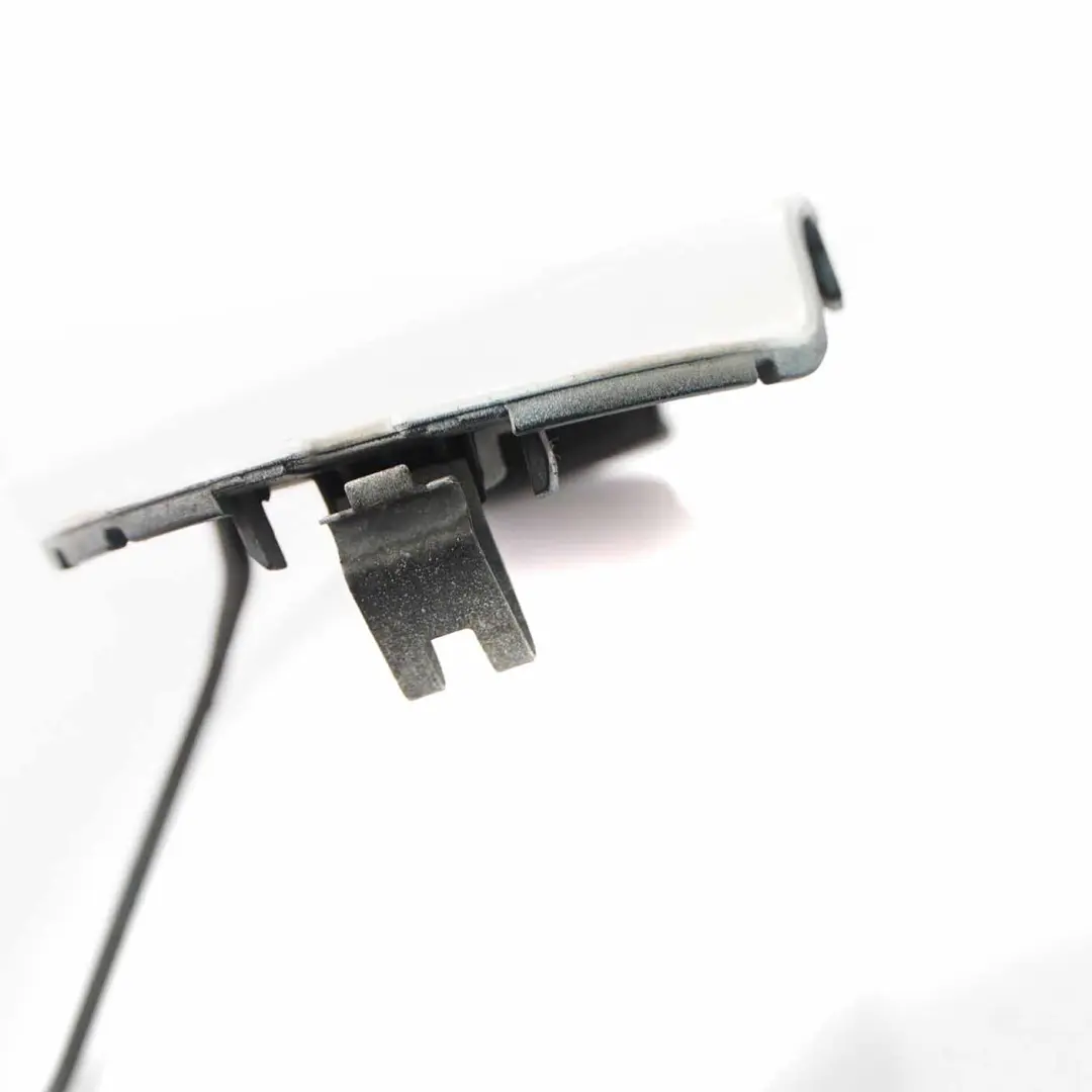 Zaślepka Haka Zderzaka Tył Biała do BMW F82 F83 M4 o numerze 8061606 BMW F82 F83 M4 Zaślepka Haka Zderzaka Tył Biała - SKU 8061606-MW - Numer Części 8061606