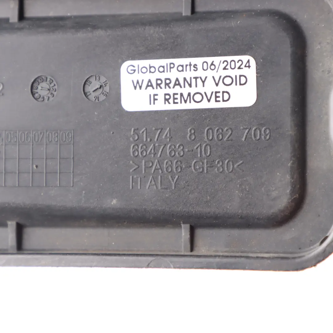 Conducto de Aire Delantero Sección Inferior Embellecedora BMW F22 F87 - SKU 8062709 - Número de pieza 8062709