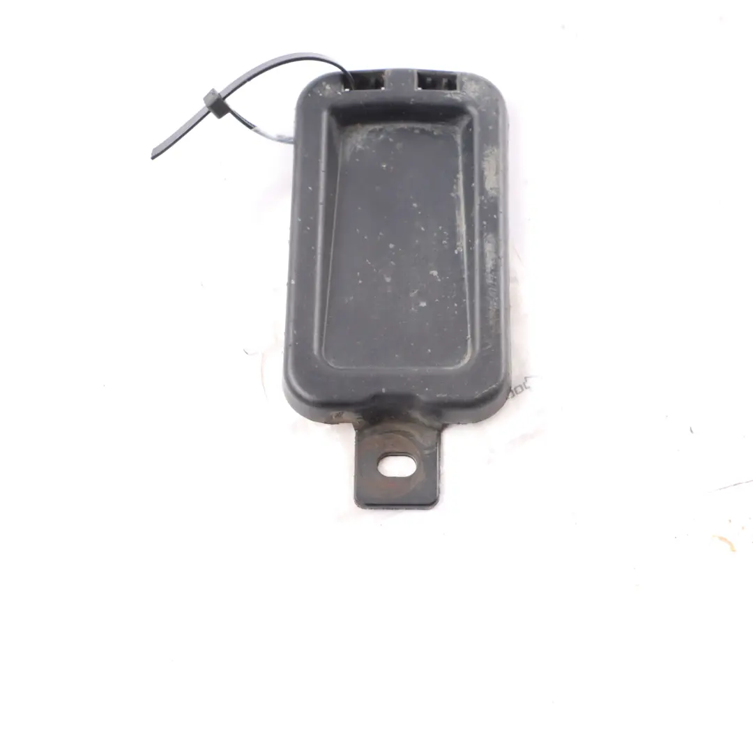 Conduit d'air avant Section inférieure Couvercle garniture BMW F22 F87 - SKU 8062709 - Numéro de pièce 8062709
