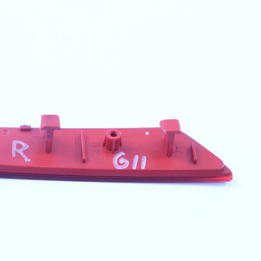 Garniture de pare-chocs arrière Réflexion Droit Rouge pour BMW G11 G12 à propos du numéro de pièce 8063198 BMW G11 G12 Garniture de pare-chocs arrière Réflexion Droit Rouge - SKU 8063198 - Numéro de pièce 8063198