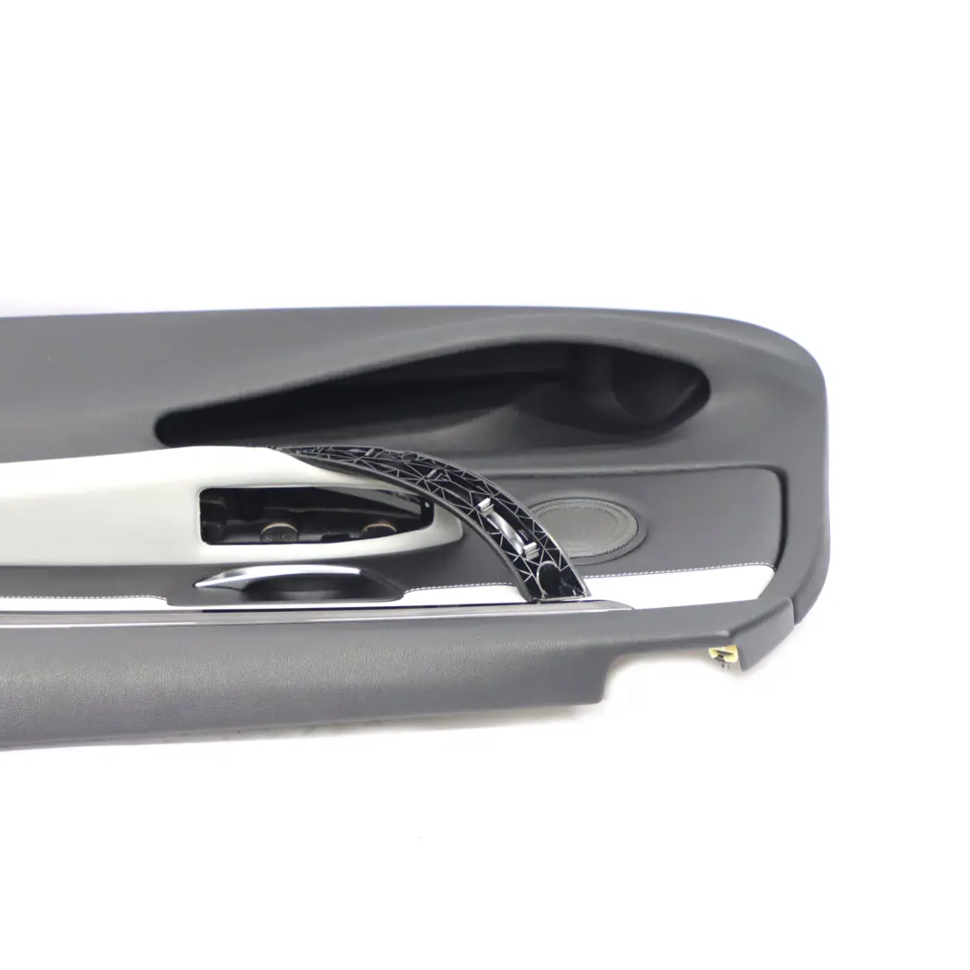 Delantero Derecho Forro Puerta Cuero Merino Silverstone para BMW F82 F83 M4 con número de pieza 8063618 BMW F82 F83 M4 Delantero Derecho Forro Puerta Cuero Merino Silverstone - SKU 8063618 - Número de pieza 8063618