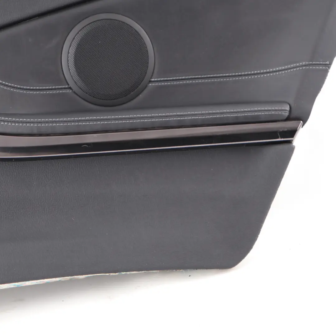 Embellecedor Lateral Trasero Forro Tarjeta Cuero Merino Negror para BMW F82 M4 con número de pieza 8063654 BMW F82 M4 Embellecedor Lateral Trasero Forro Tarjeta Cuero Merino Negror - SKU 8063654 - Número de pieza 8063654