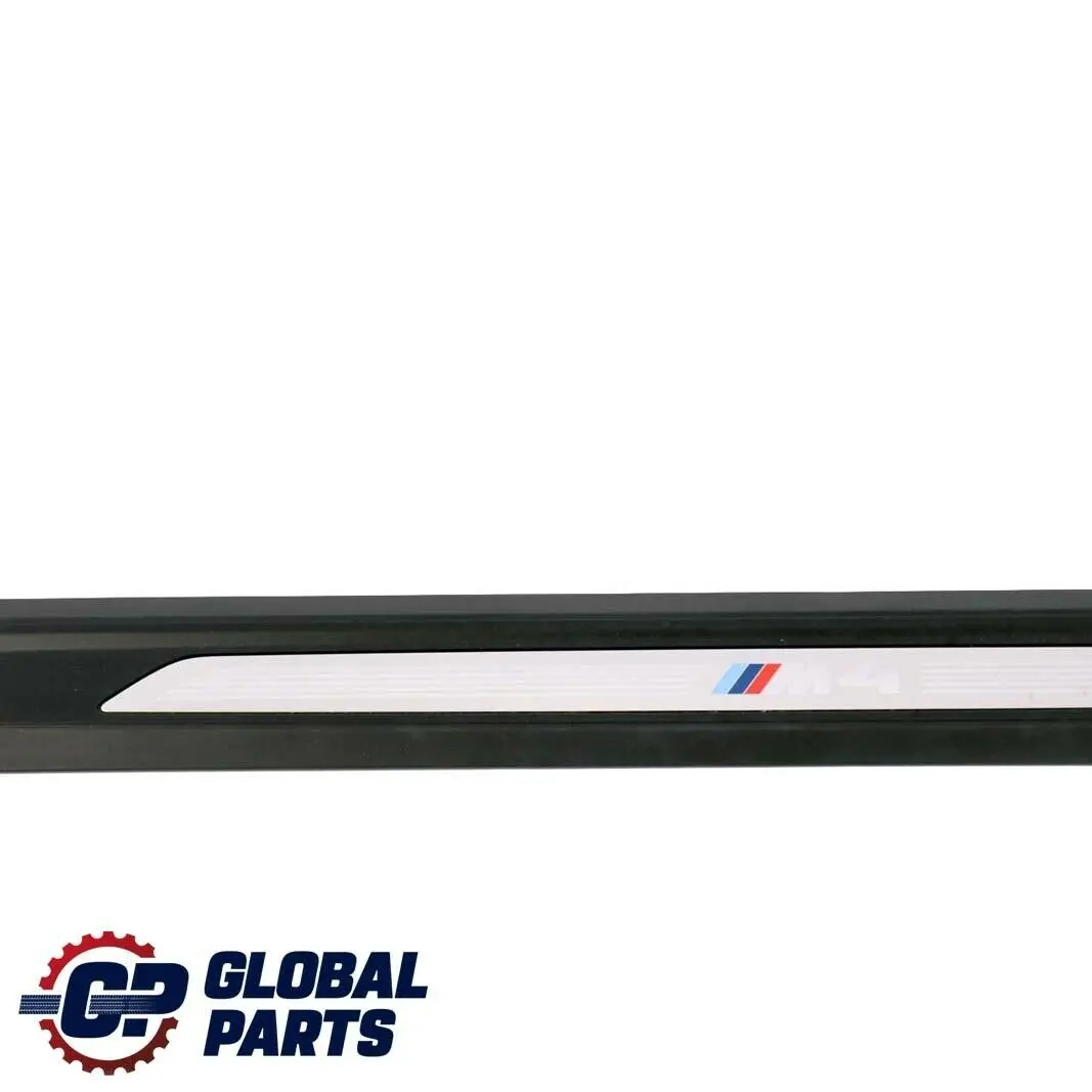 BMW 4 F82 M4 Couverture Entree a Gauche Noir 5147 - SKU 8063797 - Numéro de pièce 8063797