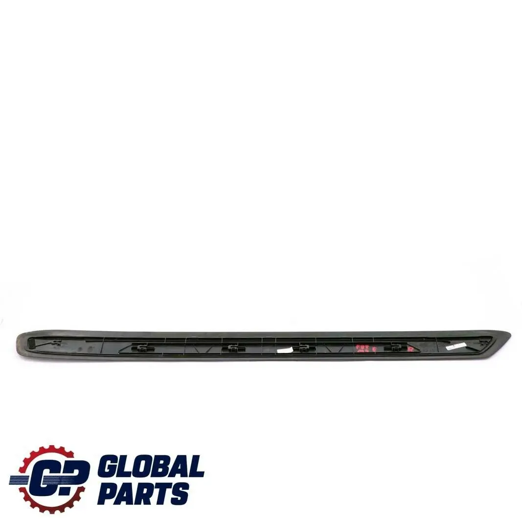 Osłona Wejścia Czarny Prawy do BMW F82 M4 o numerze 8063798 BMW F82 M4 Osłona Wejścia Czarny Prawy - SKU 8063798 - Numer Części 8063798