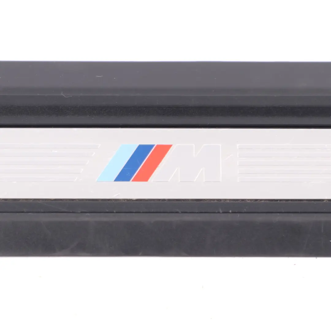 Pakiet Listwa Nakładka Progowa Progu Przednia Lewa do BMW F32 M o numerze 8063799 BMW F32 M Pakiet Listwa Nakładka Progowa Progu Przednia Lewa - SKU 8063799 - Numer Części 8063799