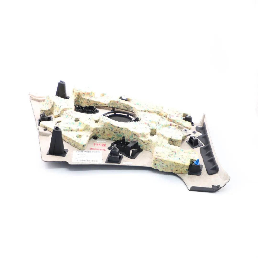 Panel Forro Lateral Trasero Derecho Cuero Negro Silverstone para BMW F83 M4 Cabrio con número de pieza 8064006 BMW F83 M4 Cabrio Panel Forro Lateral Trasero Derecho Cuero Negro Silverstone - SKU 8064006 - Número de pieza 8064006