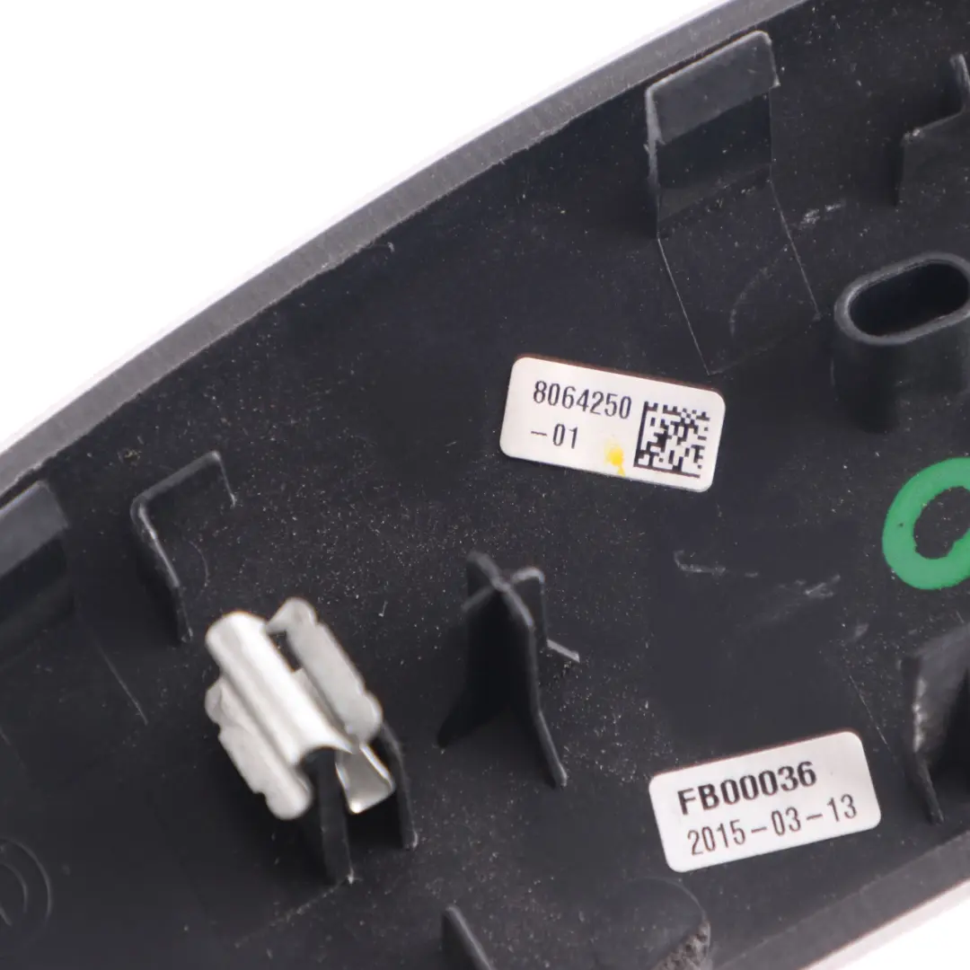 Listwa Osłona Drzwi Prawy Przód Aluminiowa Hexagon do BMW F30 F31 F32 o numerze 8064250 BMW F30 F31 F32 Listwa Osłona Drzwi Prawy Przód Aluminiowa Hexagon - SKU 8064250 - Numer Części 8064250