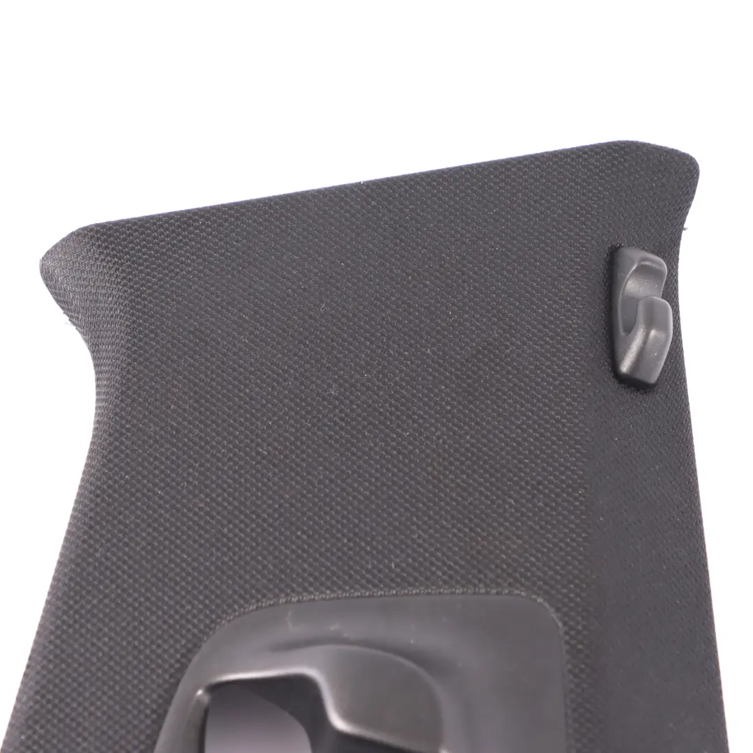 B-Pillar Cubierta Derecha Columna Trim Superior Antracita para BMW G30 con número de pieza 8065026 BMW G30 B-Pillar Cubierta Derecha Columna Trim Superior Antracita - SKU 8065026 - Número de pieza 8065026