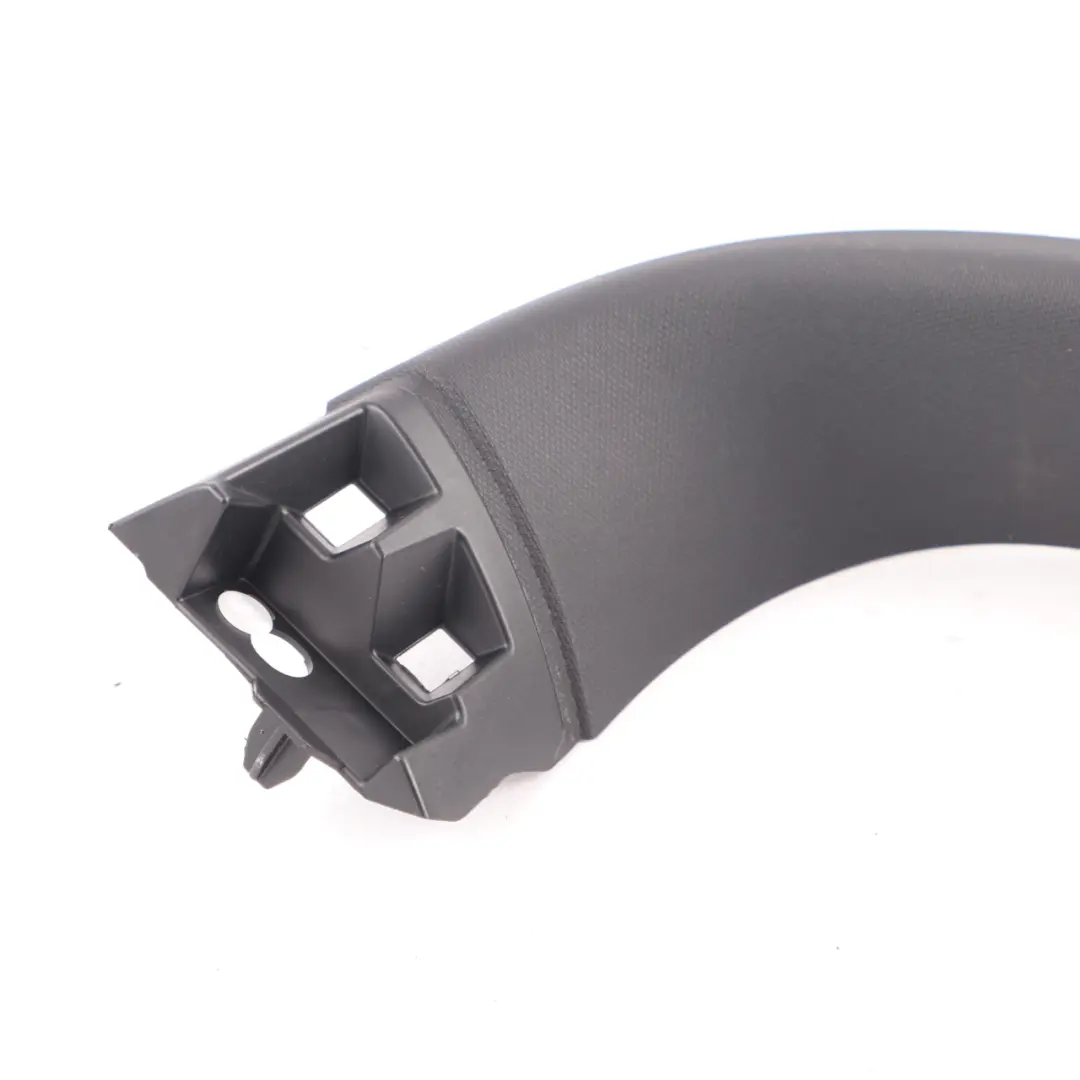 Obudowa Osłona Klapy Bagażnika Lewa 7318937 do BMW E53 X5 o numerze 8065341 BMW E53 X5 Obudowa Osłona Klapy Bagażnika Lewa 7318937 - SKU 8065341 - Numer Części 8065341