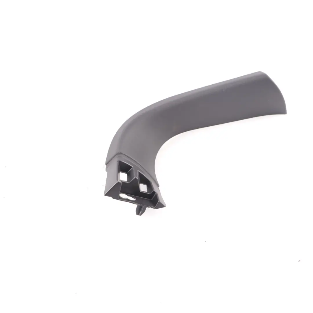 Obudowa Osłona Klapy Bagażnika Lewa 7318937 do BMW E53 X5 o numerze 8065341 BMW E53 X5 Obudowa Osłona Klapy Bagażnika Lewa 7318937 - SKU 8065341 - Numer Części 8065341