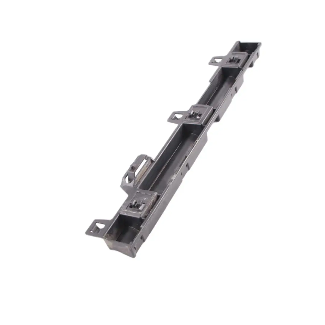 Striscia Supporto Minigonna Centrale Sinistra per BMW F87 M2 con numero di parte 8065431 BMW F87 M2 Striscia Supporto Minigonna Centrale Sinistra - SKU 8065431 - Numero di parte 8065431