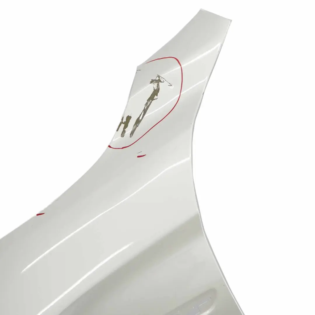 BMW F82 F83 M4 Pannello laterale parafango anteriore sinistro Mineral White A96 - SKU 8066917-MW - Numero di parte 8066917