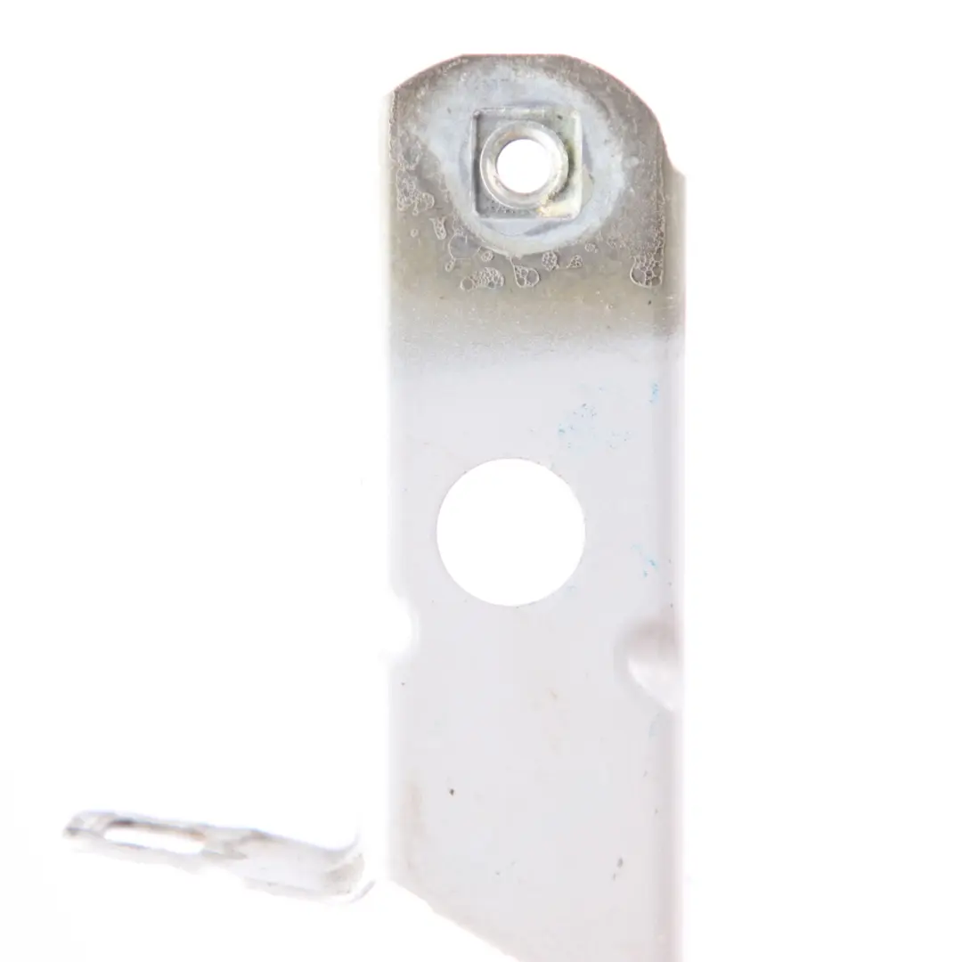 Panneau d'aile avant gauche Support fixation Argent Glacier pour BMW F30 F32 à propos du numéro de pièce 8066937 BMW F30 F32 Panneau d'aile avant gauche Support fixation Argent Glacier - SKU 8066937-GSB - Numéro de pièce 8066937