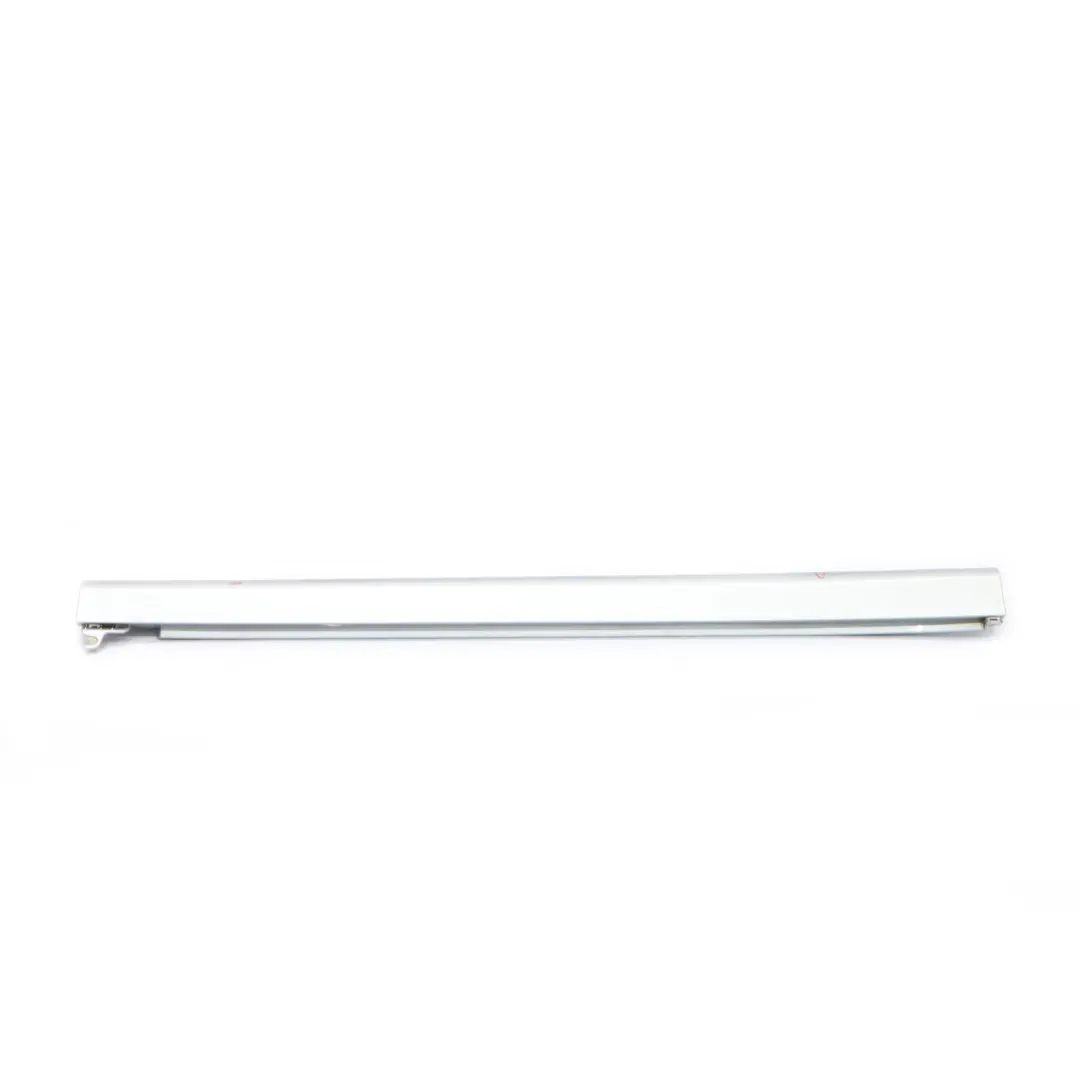  Jupe latérale BMW X1 F48 M Sport Sill Strip Droite Glacier Silver - A83 - SKU 8067688-GSB - Numéro de pièce 8067688