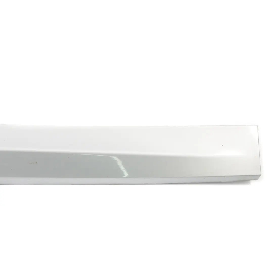  BMF X1 F48 Protector banda puerta trasera izquierda M Sport Glacier Silver - SKU 8067707-GSB - Número de pieza 8067707