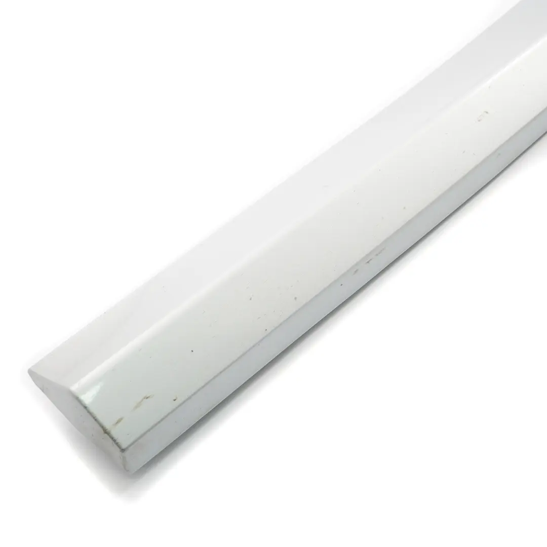  BMF X1 F48 Protector banda puerta trasera izquierda M Sport Glacier Silver - SKU 8067707-GSB - Número de pieza 8067707