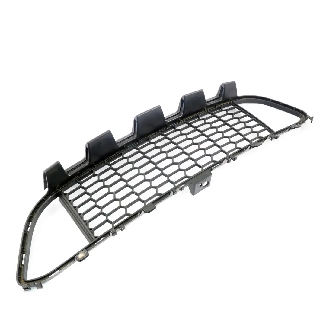 Stossfänger Vorn M Paket Lufteinlass Gitter Mitte Stoßstange BMW F30 F31 - SKU 8068124 - Teilenummer 8068124
