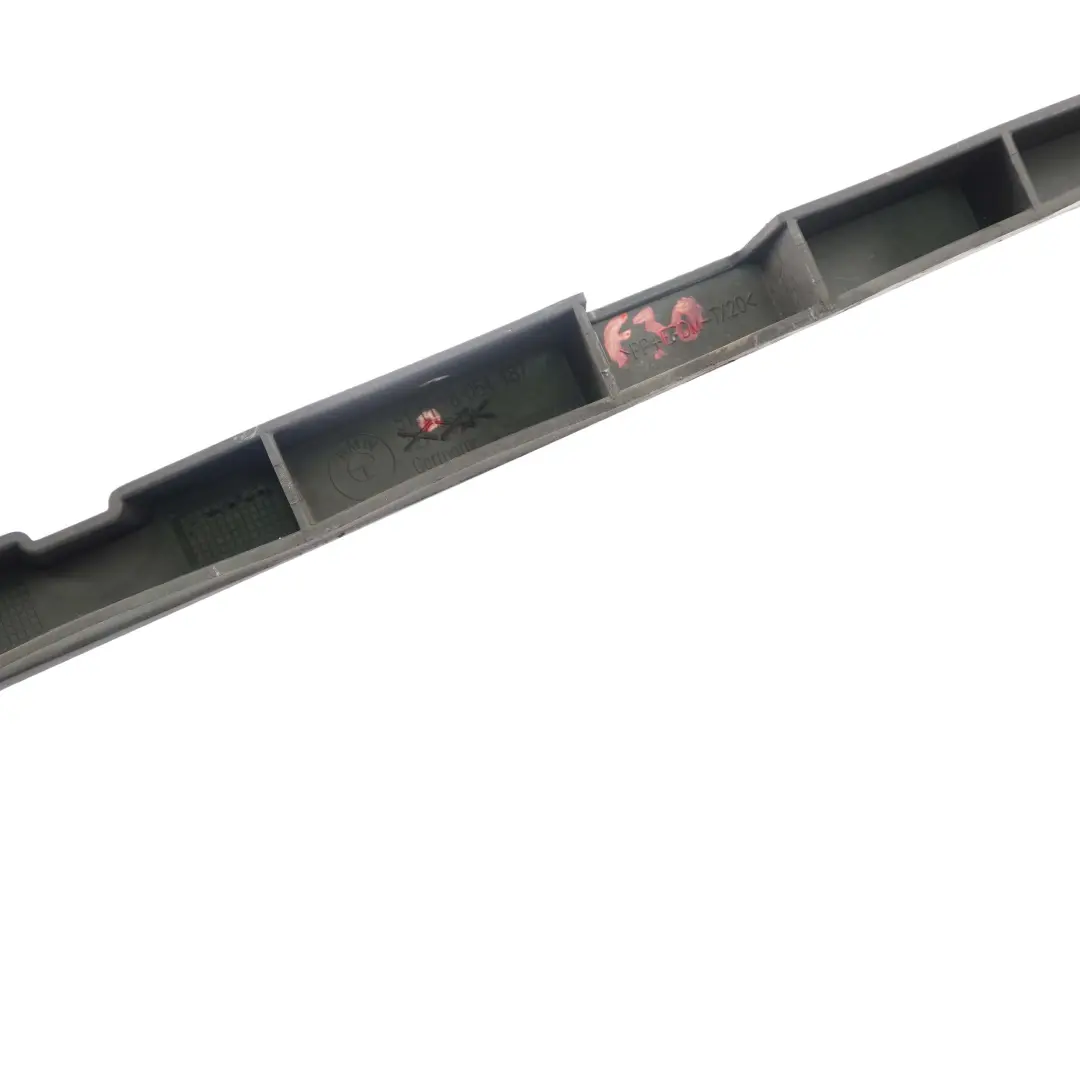 BMW F30 F32 Adapter Zderzak Przód M-Pakiet 8054187 - SKU 8068130 - Numer Części 8068130