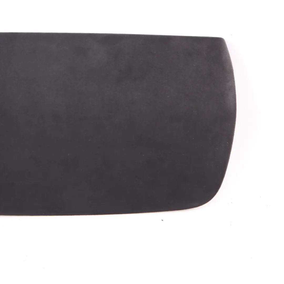 Pannello Rivestimento Terza Luce Stop Alcantara Posteriore 7384544 per BMW G30 con numero di parte 8068468 BMW G30 Pannello Rivestimento Terza Luce Stop Alcantara Posteriore 7384544 - SKU 8068468 - Numero di parte 8068468