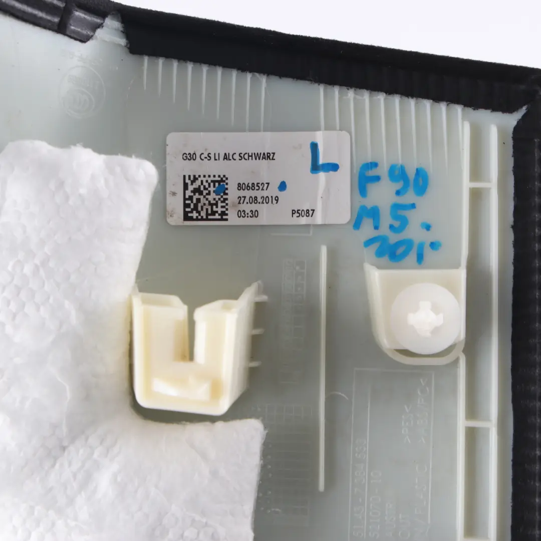 Osłona Słupka C Lewa Góra Alkantara 7384533 do BMW G30 o numerze 8068527 BMW G30 Osłona Słupka C Lewa Góra Alkantara 7384533 - SKU 8068527 - Numer Części 8068527