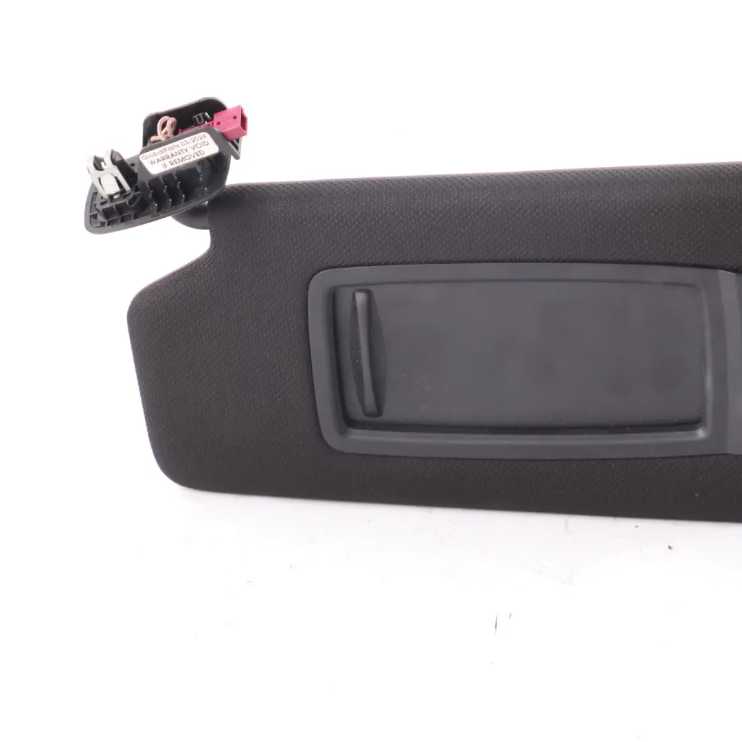 Daszek Osłona Przeciwsłoneczna Lewa Antracyt Czarny do BMW G30 o numerze 8068867 BMW G30 Daszek Osłona Przeciwsłoneczna Lewa Antracyt Czarny - SKU 8068867 - Numer Części 8068867