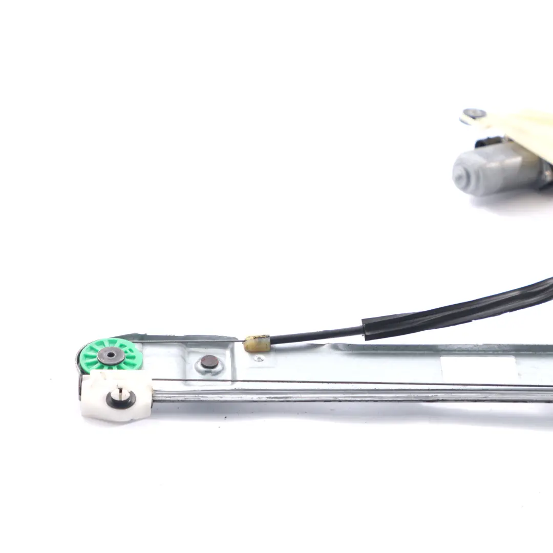 Fensterheber Vordertür rechts Regulator Motor für Renault Master III mit Teilenummer 807200008R Renault Master III Fensterheber Vordertür rechts Regulator Motor - SKU 807200008R - Teilenummer 807200008R