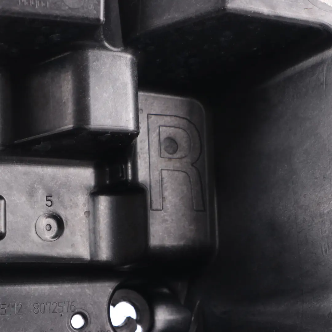 Staffa di montaggio posteriore Supporto Guida Destra per BMW F40 M Sport con numero di parte 8072576 BMW F40 M Sport Staffa di montaggio posteriore Supporto Guida Destra - SKU 8072576 - Numero di parte 8072576