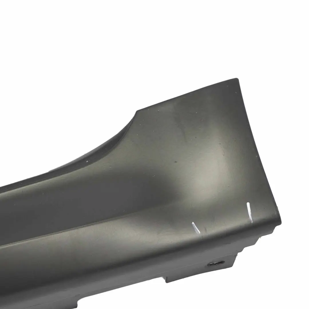 Bas de caisse latéral gauche G30 Frozen Dark Grey II Metallic P79 pour BMW F90 M5 à propos du numéro de pièce 8073133 BMW F90 M5 Bas de caisse latéral gauche G30 Frozen Dark Grey II Metallic P79 - SKU 8073133-FDG - Numéro de pièce 8073133