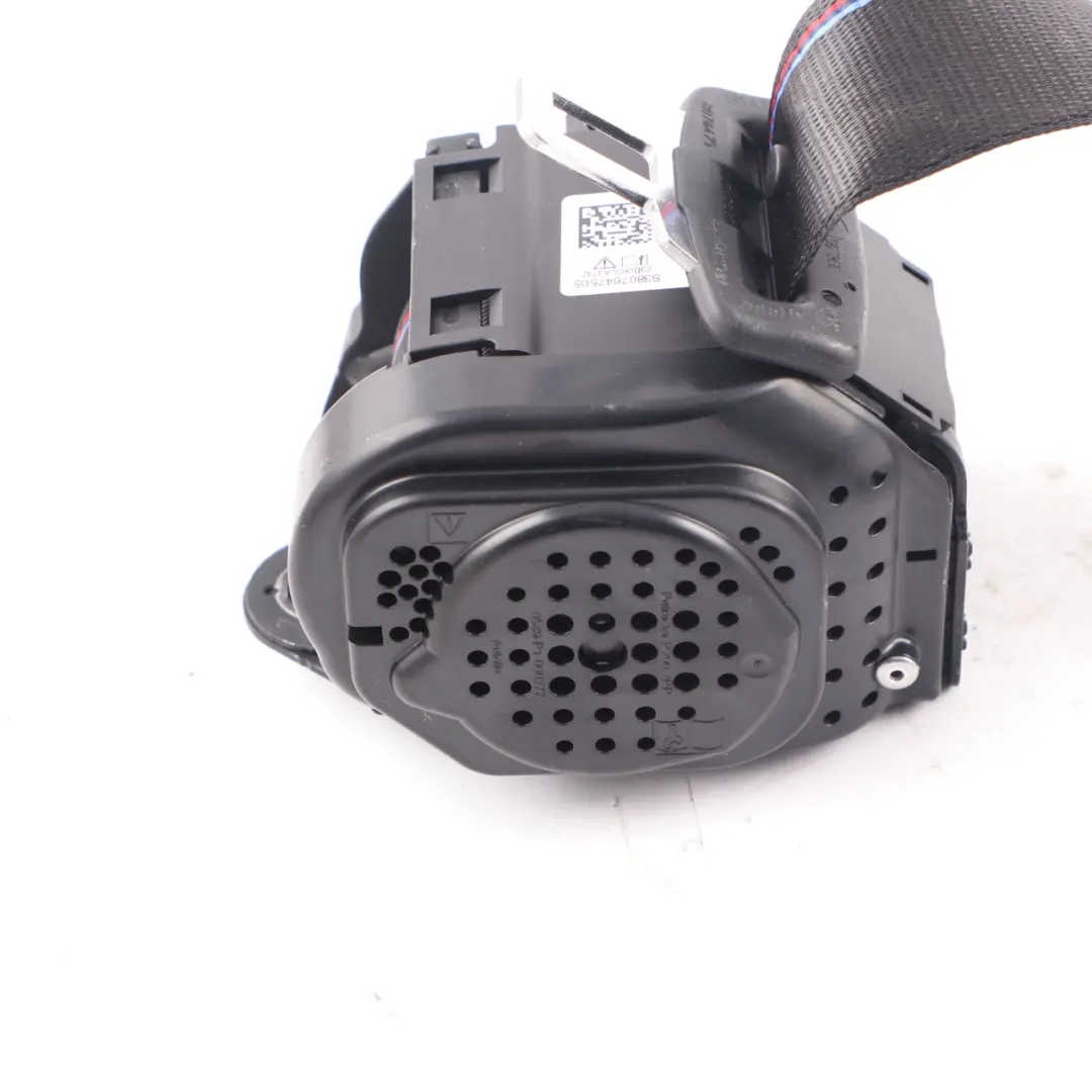 Sicherheitsgurt Hinten Links M Sport M-Tricolored für BMW F40 mit Teilenummer 8076475 BMW F40 Sicherheitsgurt Hinten Links M Sport M-Tricolored - SKU 8076475 - Teilenummer 8076475