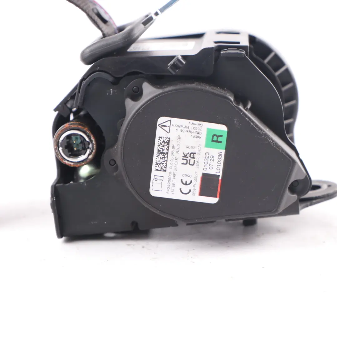  Cinturón seguridad trasero BMW F40 seguridad derecho M Sport M-Tricolor - SKU 8076476 - Número de pieza  8076476