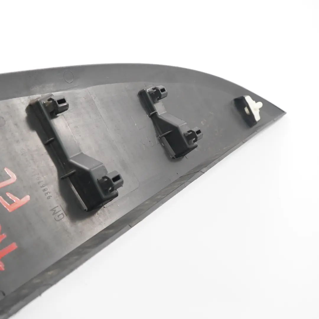 Mk3 Fronttürleiste links Zierleiste Abdeckung für Renault Trafic mit Teilenummer 808213720R Renault Trafic Mk3 Fronttürleiste links Zierleiste Abdeckung - SKU 808213720R - Teilenummer 808213720R