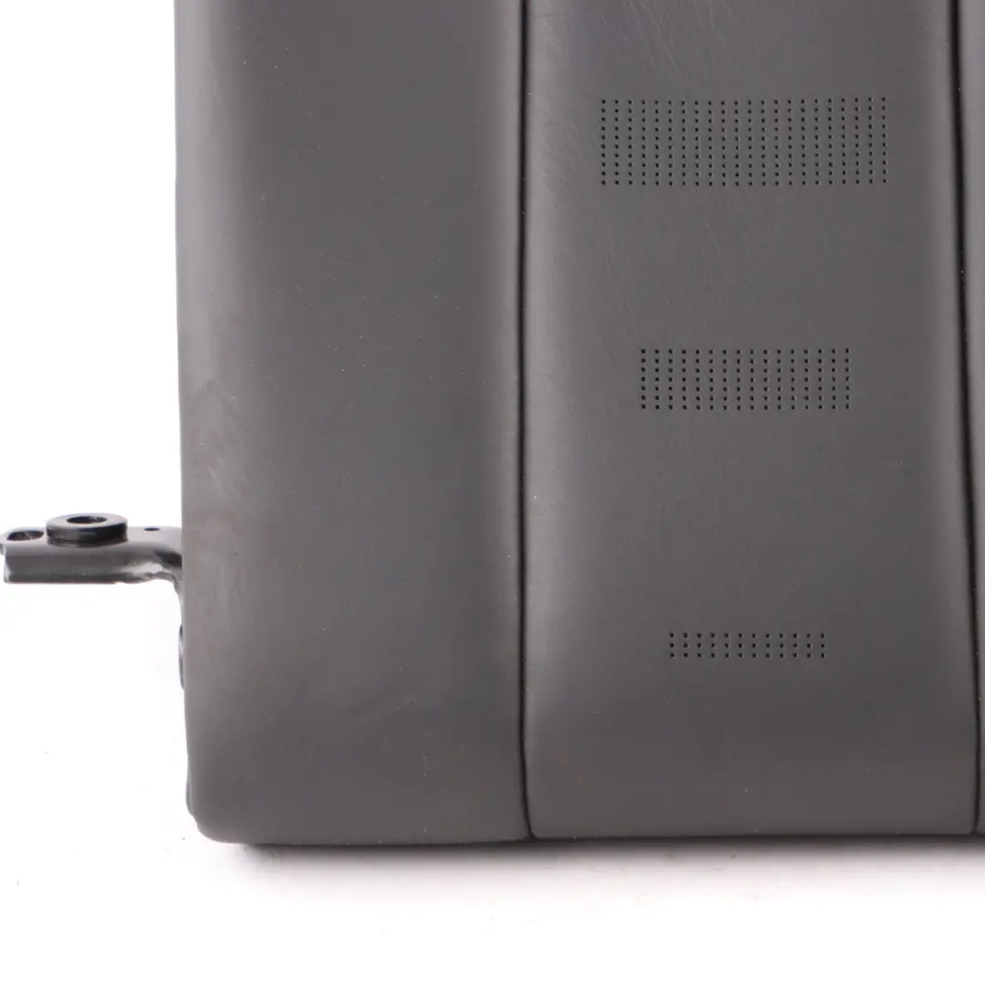 Housse de dossier de siège arrière droit en cuir noir mérinos pour BMW F82 M4 à propos du numéro de pièce 8091090 BMW F82 M4 Housse de dossier de siège arrière droit en cuir noir mérinos - SKU 8091090 - Numéro de pièce 8091090