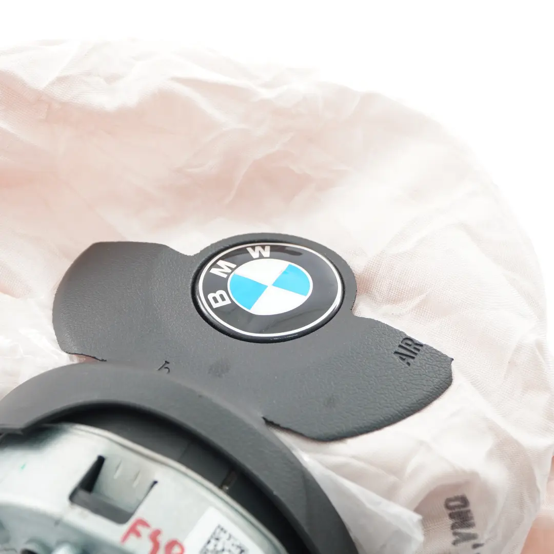 Poduszka Powietrzna Kierowcy Airbag Wystrzelona do BMW F45 F48 M Sport o numerze 8092481 BMW F45 F48 M Sport Poduszka Powietrzna Kierowcy Airbag Wystrzelona - SKU 8092481-1 - Numer Części 8092481