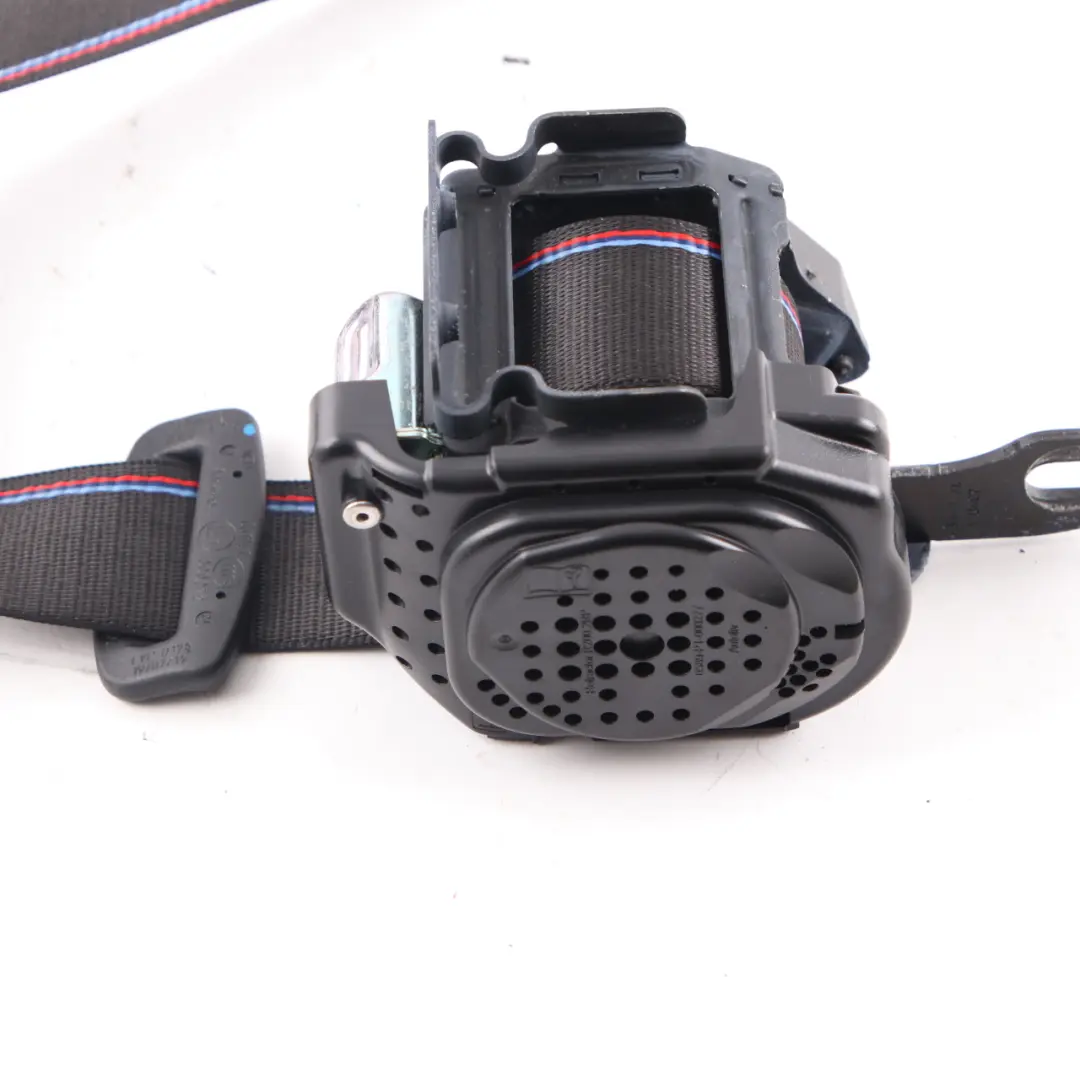 Belt BMW G30 F90 M5 M Sport Rear Left N/S Upper Safety Belt Black to Seat with Part number 8092485 Seat Belt BMW G30 F90 M5 M Sport Rear Left N/S Upper Safety Belt Black - SKU 8092485 - Part number 8092485