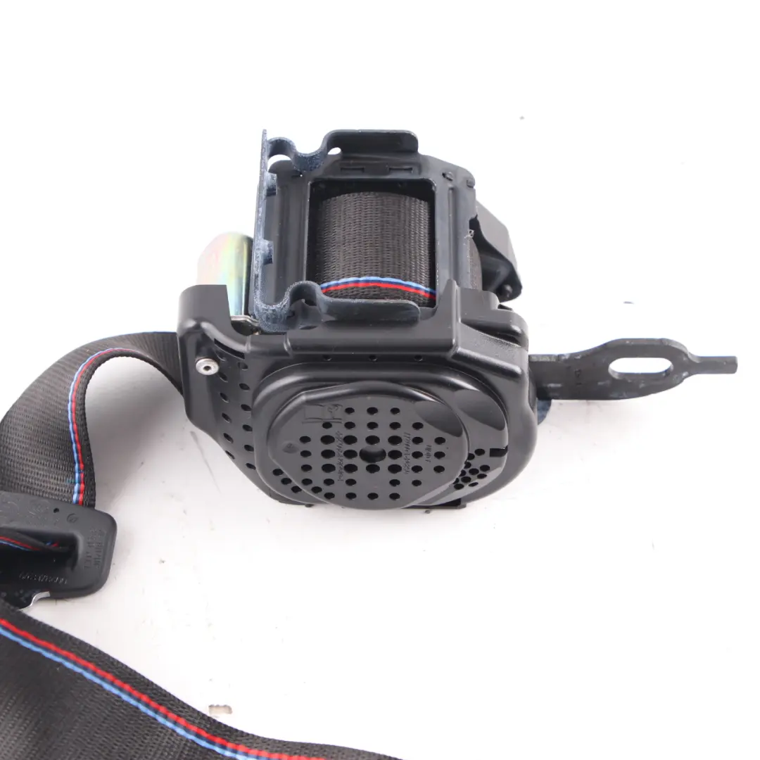Belt BMW F90 M5 G30 Upper Rear Right O/S M Black to Seat with Part number 8092486 Seat Belt BMW F90 M5 G30 Upper Rear Right O/S M Black - SKU 8092486 - Part number 8092486