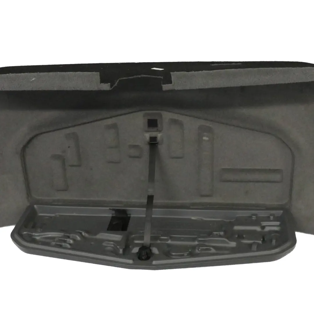 Rivestimento Interno Portellone Posteriore Bagagliaio Graphit per BMW E38 con numero di parte 8125965 BMW E38 Rivestimento Interno Portellone Posteriore Bagagliaio Graphit - SKU 8125965 - Numero di parte 8125965
