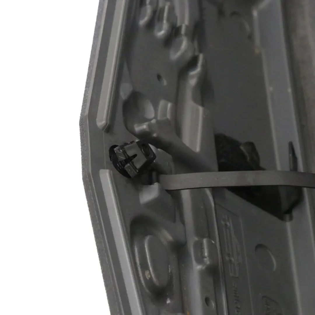 Osłona Tapicerka Klapy Pokrywy Bagażnika Grafit do BMW E38 o numerze 8125965 BMW E38 Osłona Tapicerka Klapy Pokrywy Bagażnika Grafit - SKU 8125965 - Numer Części 8125965