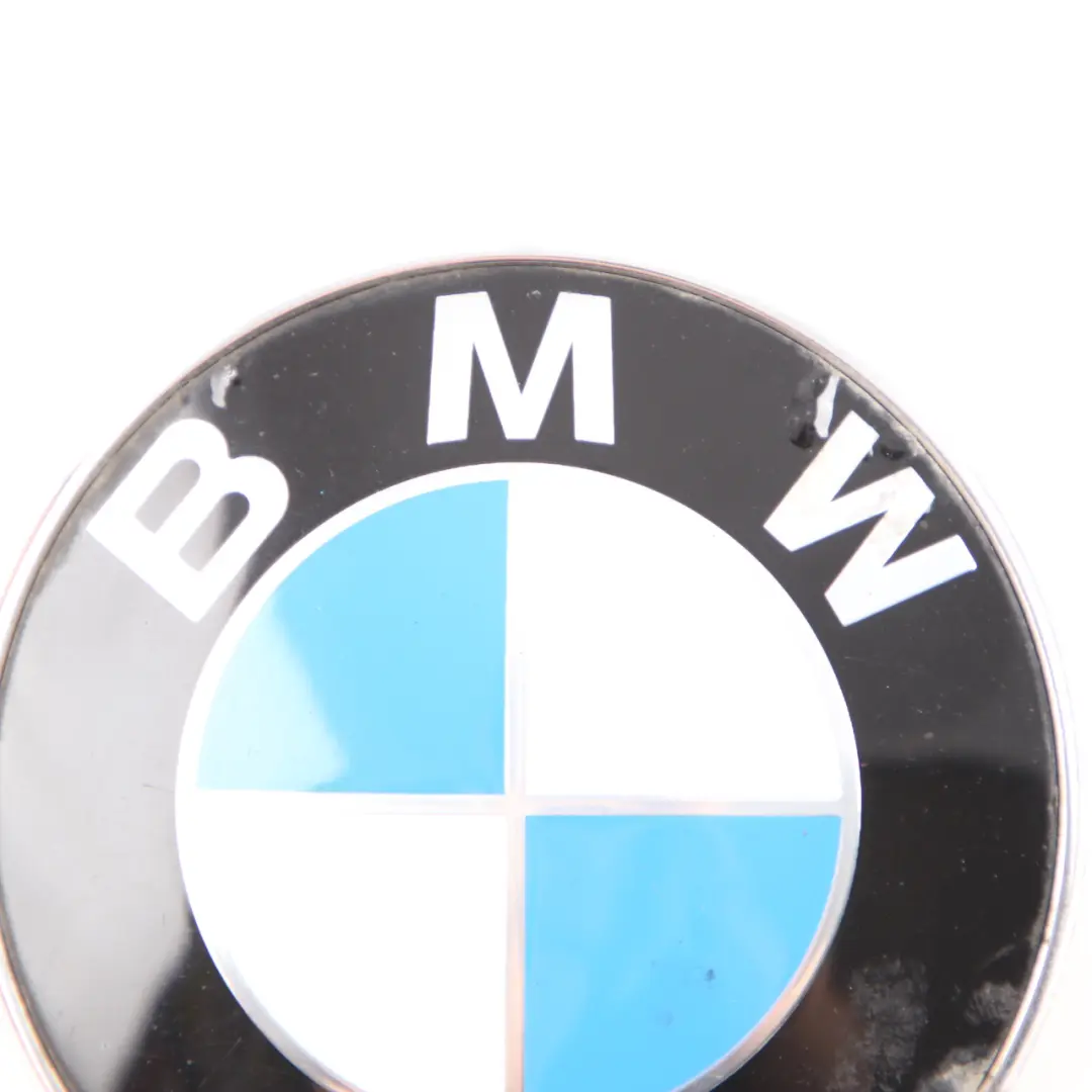 Placca di Cofano o di Tronco per BMW E60 E81 E87 E90 Logo con numero di parte 8132375 BMW E60 E81 E87 E90 Logo Placca di Cofano o di Tronco - SKU 8132375-2 - Numero di parte 8132375