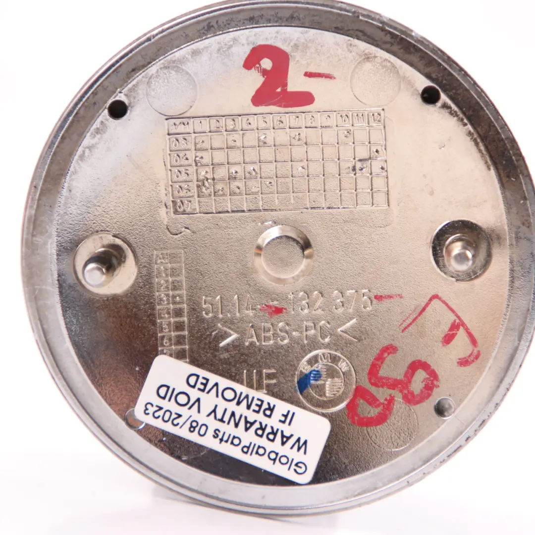 Placca di Cofano o di Tronco per BMW E60 E81 E87 E90 Logo con numero di parte 8132375 BMW E60 E81 E87 E90 Logo Placca di Cofano o di Tronco - SKU 8132375-2 - Numero di parte 8132375