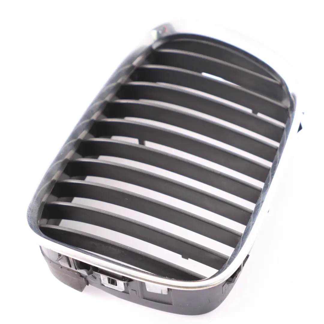  Grille BMW E39 Grille de radiateur avant gauche Garniture Rein - SKU 8159311 - Numéro de pièce 8159311
