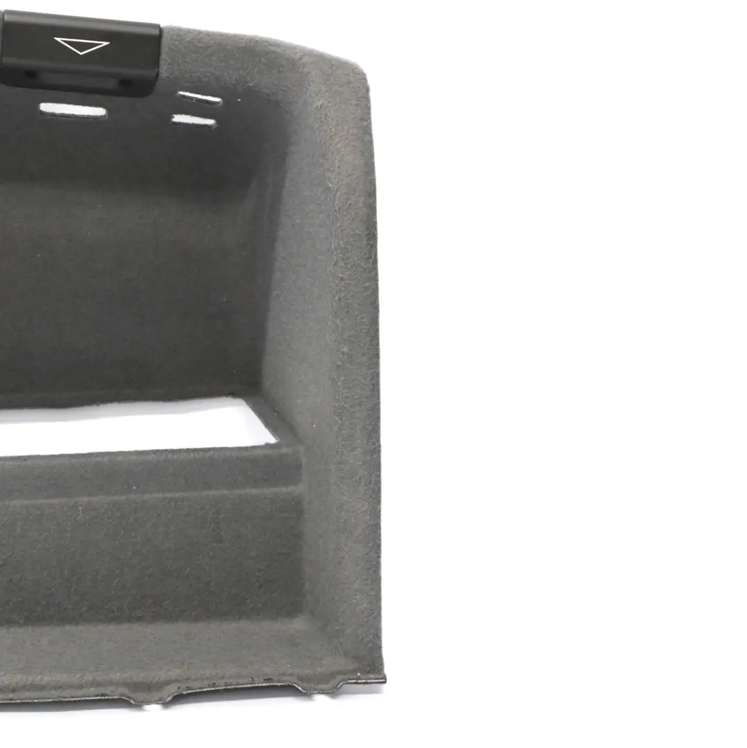 Trim del bagagliaio BMW E39 Sedan Pannello laterale destro Grigio per con numero di parte 8159478 Trim del bagagliaio BMW E39 Sedan Pannello laterale destro Grigio - SKU 8159478 - Numero di parte 8159478