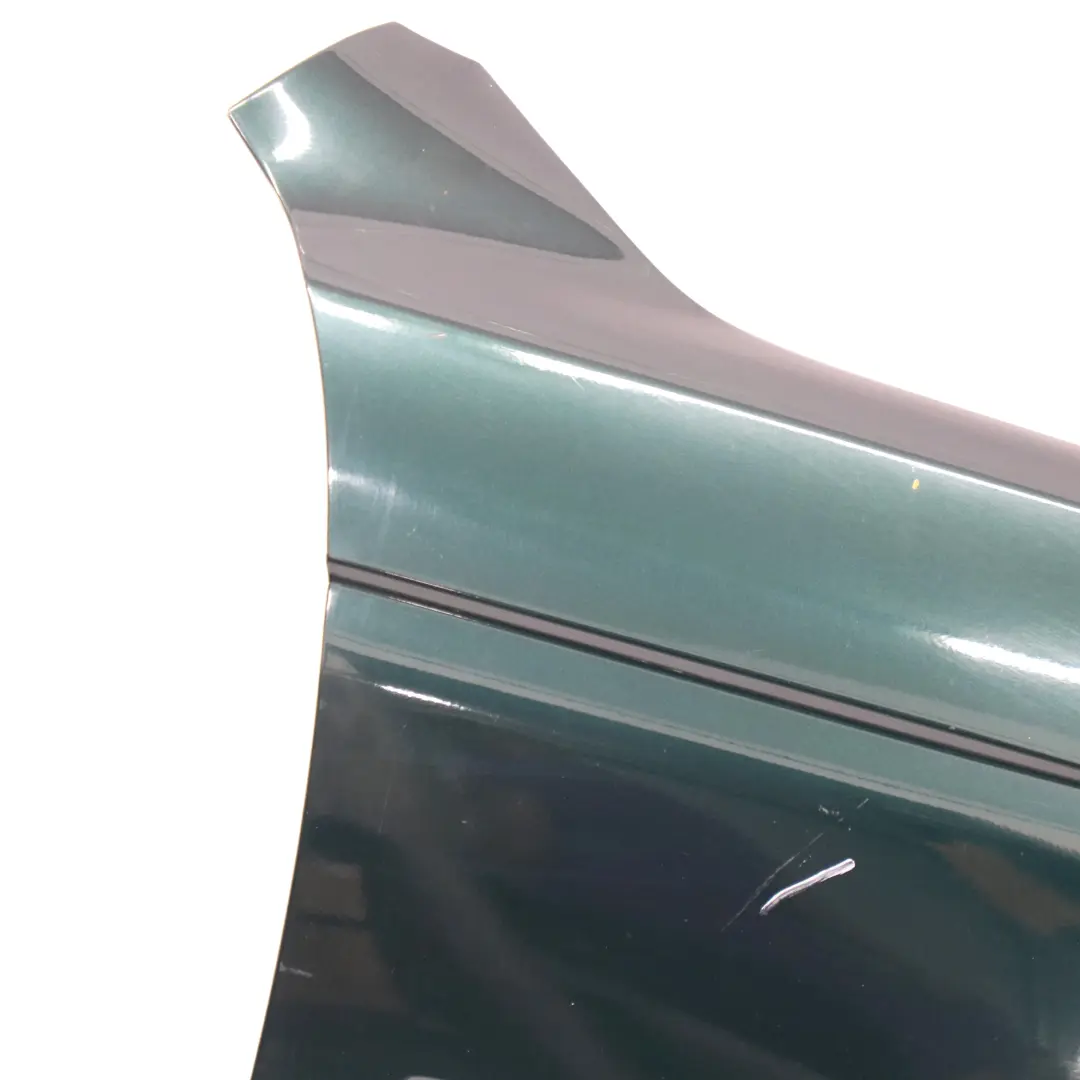 Błotnik Prawy Przedni Skrzydło Oxford Green Zielony Metalik - 430 do BMW E39 o numerze 8162134 BMW E39 Błotnik Prawy Przedni Skrzydło Oxford Green Zielony Metalik - 430 - SKU 8162134-OXF - Numer Części 8162134