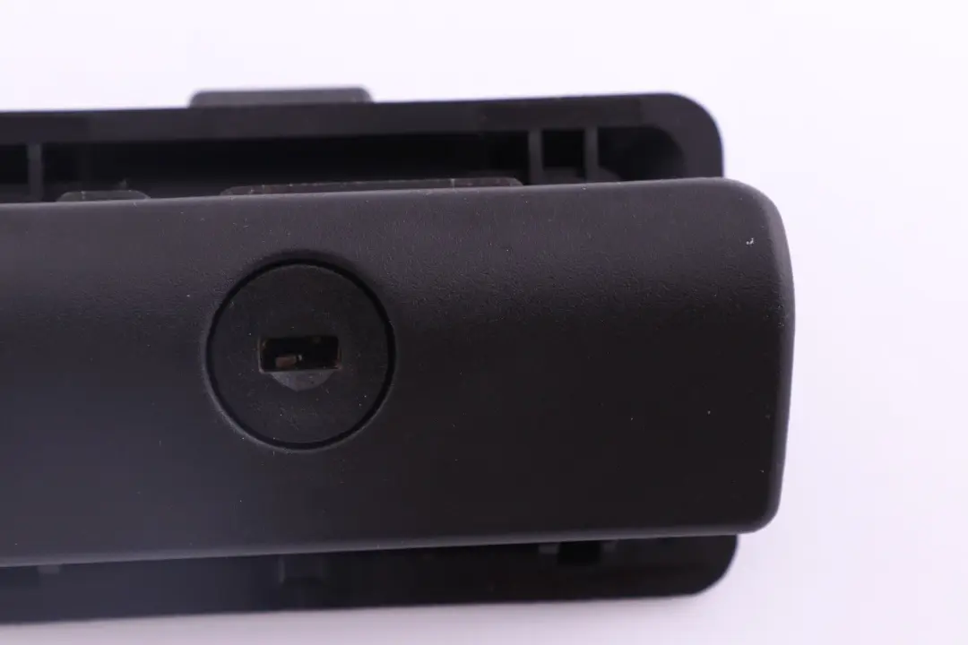 BMW X3 X5 Fila E53 E83 Chiusura Vano Portaoggetti Parte Inferiore Nero - SKU 8163018-1 - Numero di parte 8163018