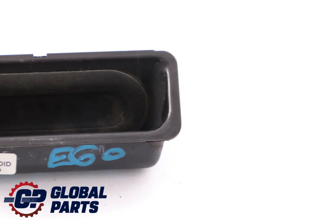 Boot Lid Tailgate Handle Trunk Lock Push Button para BMW E39 E60 E61 LCI con número de pieza 8168035 BMW E39 E60 E61 LCI Boot Lid Tailgate Handle Trunk Lock Push Button - SKU 8168035 - Número de pieza 8168035