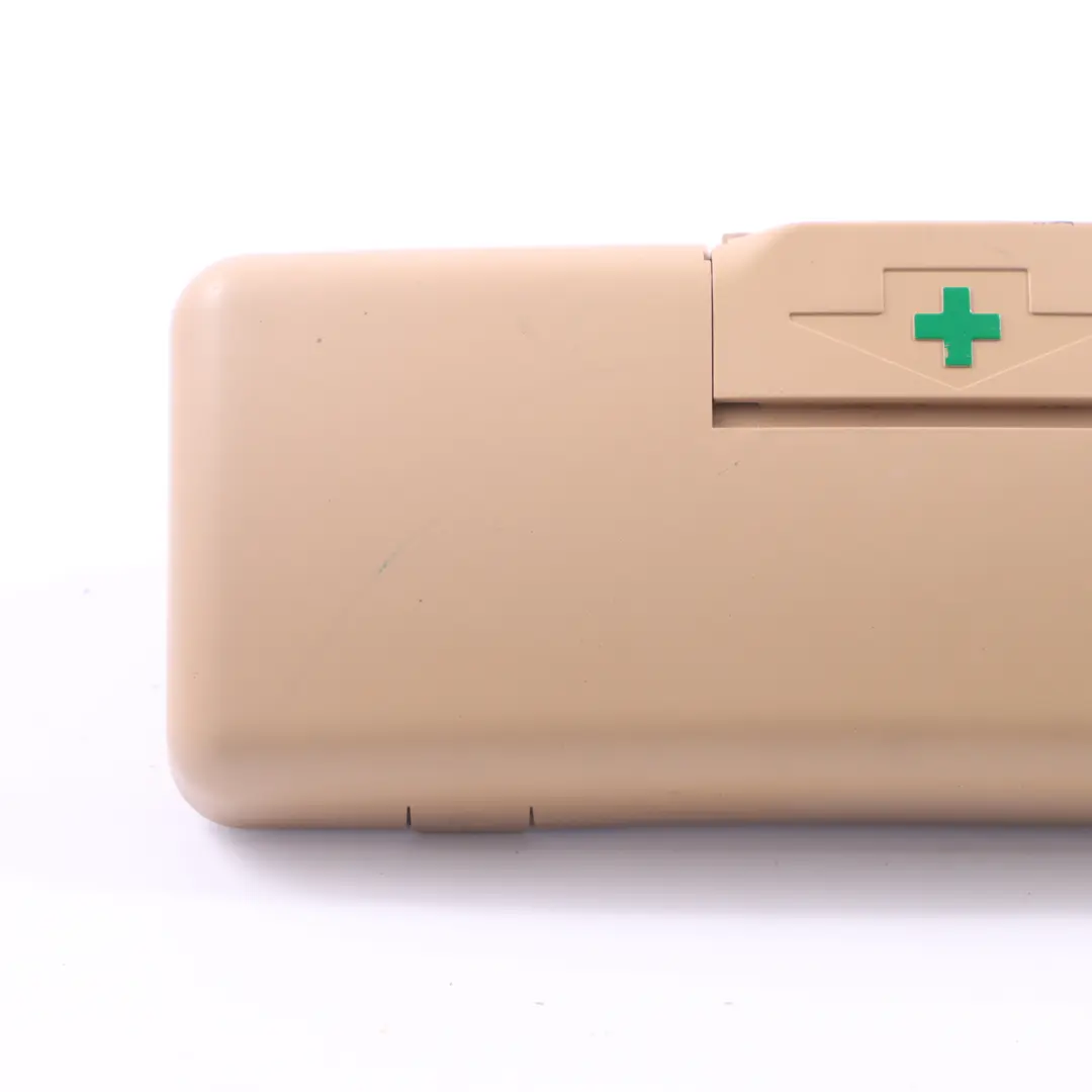 Kit di pronto soccorso sotto sedile cassetta di emergenza Beige per BMW E39 con numero di parte 8176553 BMW E39 Kit di pronto soccorso sotto sedile cassetta di emergenza Beige - SKU 8176553-1 - Numero di parte 8176553