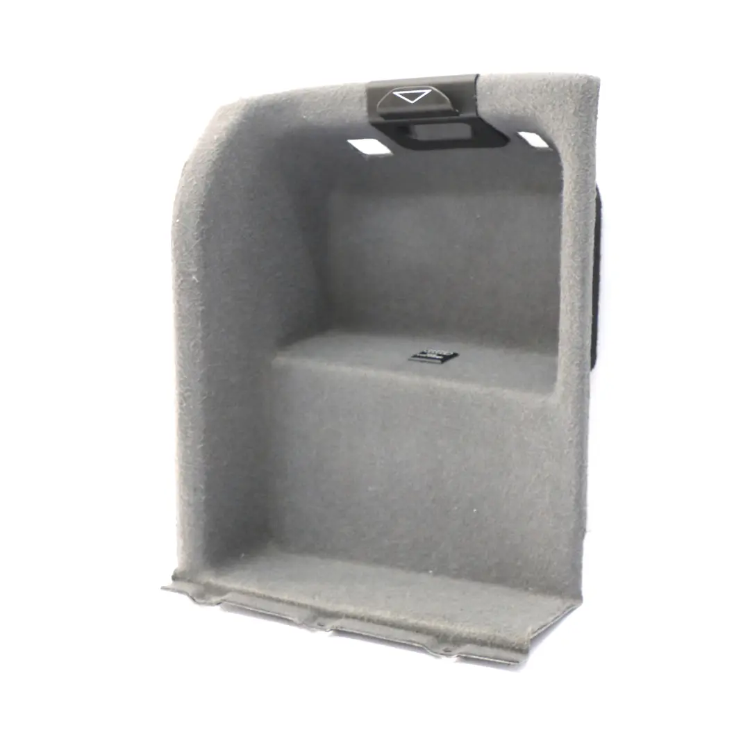 Maletero Alfombra Cubre Panel Lado Izquierdo para BMW E39 con número de pieza 8190761 BMW E39 Maletero Alfombra Cubre Panel Lado Izquierdo - SKU 8190761 - Número de pieza 8190761