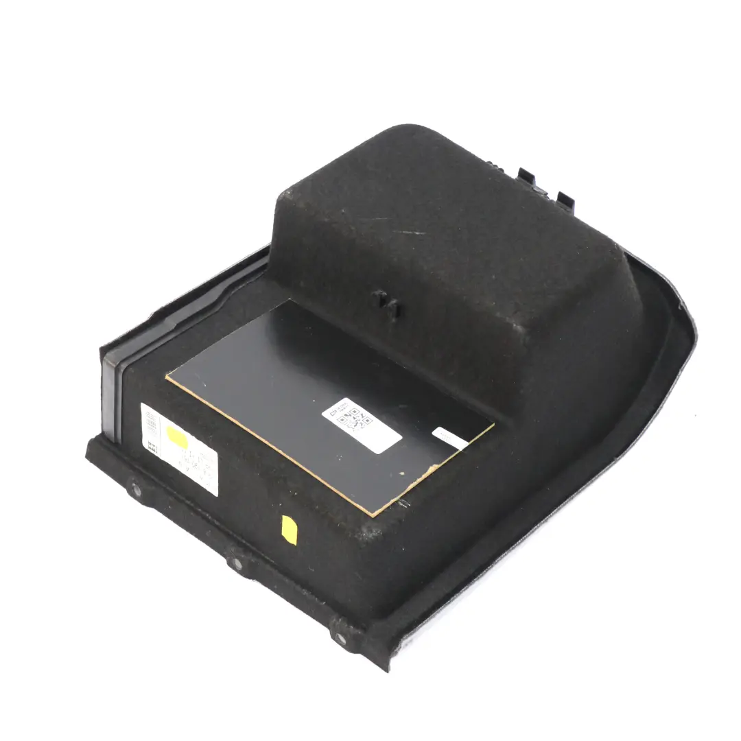 Osłona Schowek Bagażnika Lewy Tył Szary do BMW E39 o numerze 8190761 BMW E39 Osłona Schowek Bagażnika Lewy Tył Szary - SKU 8190761 - Numer Części 8190761